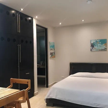 Hotel 770-3